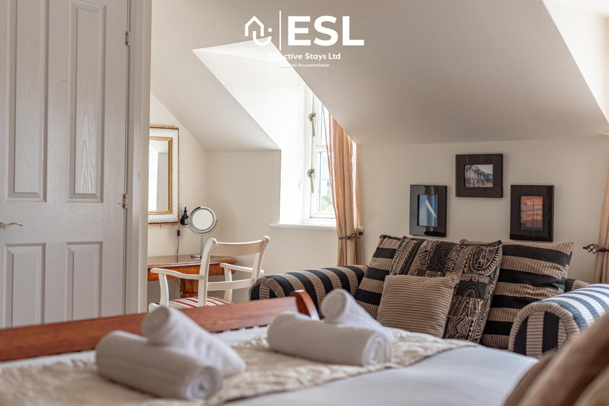 4 Bedroom Townhouse 10Mins Walk From Shrewsbury Town Centre With Parking Exterior foto